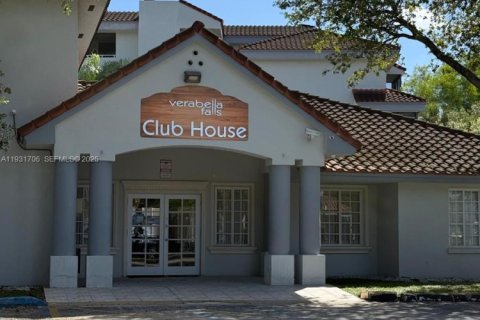 Снять в аренду кондоминиум в Майами, Флорида 2 спальни, 105.17м2, № 1990385 - фото 6