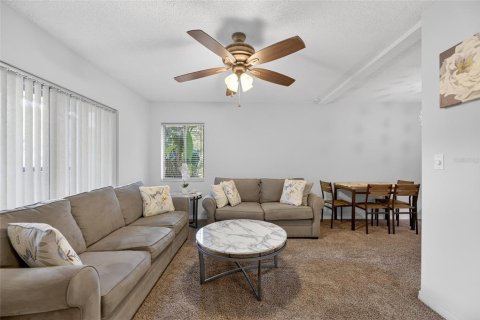 Adosado en venta en Clearwater, Florida, 2 dormitorios, 79.15 m2 № 2143073 - foto 12