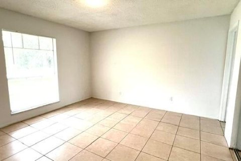 Villa ou maison à vendre à Port St. Lucie, Floride: 3 chambres, 132.01 m2 № 2387083 - photo 13