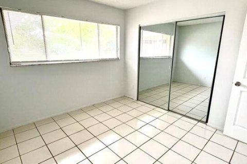 Villa ou maison à vendre à Port St. Lucie, Floride: 3 chambres, 132.01 m2 № 2387083 - photo 16