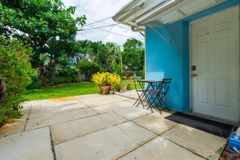 Villa ou maison à louer à Boynton Beach, Floride: 3 chambres, 143.26 m2 № 2345753 - photo 25