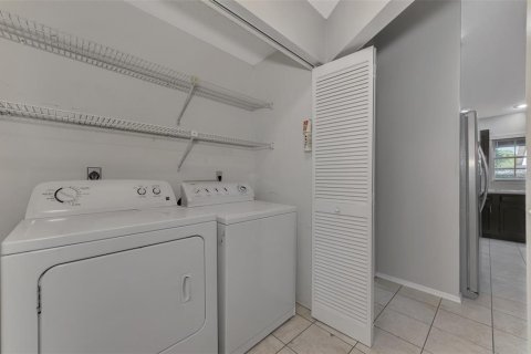 Villa ou maison à louer à Sarasota, Floride: 3 chambres, 143.26 m2 № 2107043 - photo 27