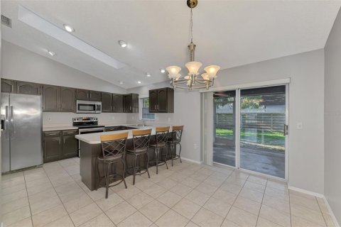 Villa ou maison à louer à Sarasota, Floride: 3 chambres, 143.26 m2 № 2107043 - photo 11