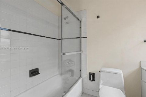 Touwnhouse à vendre à Miami, Floride: 2 chambres, 170.66 m2 № 2029501 - photo 20