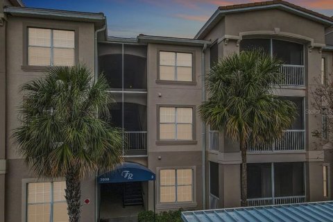 Adosado en alquiler en Kissimmee, Florida, 3 dormitorios, 133.13 m2 № 1751683 - foto 1