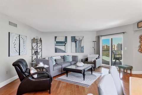 Condo in Longboat Key, Florida, 2 bedrooms  № 1608478 - photo 4