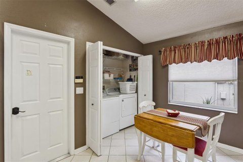 Casa en venta en Clermont, Florida, 2 dormitorios, 133.87 m2 № 2386160 - foto 13