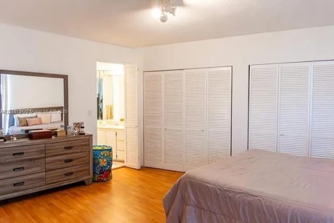 Купить кондоминиум в Майами, Флорида 2 спальни, 124.86м2, № 2018507 - фото 8