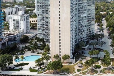 Купить кондоминиум в Майами, Флорида 2 спальни, 124.86м2, № 2018507 - фото 20