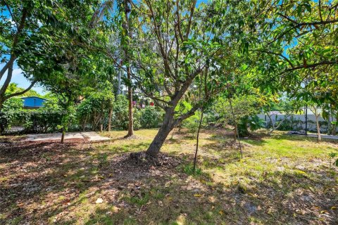 Land in North Miami, Florida № 1858518 - photo 11