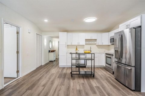 Casa en venta en New Port Richey, Florida, 3 dormitorios, 161.09 m2 № 1883754 - foto 9