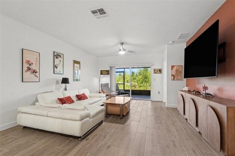 Villa ou maison à vendre à Land O' Lakes, Floride: 2 chambres, 162.3 m2 № 2429640 - photo 7