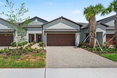 Villa ou maison à vendre à Land O' Lakes, Floride: 2 chambres, 162.3 m2 № 2429640 - photo 2