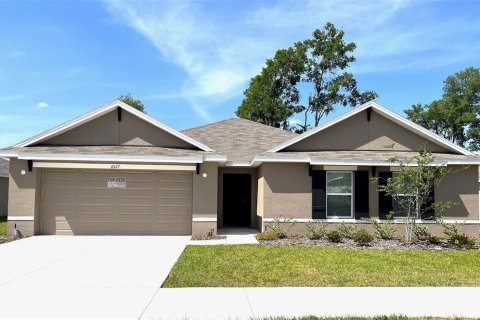 Villa ou maison à louer à Ocala, Floride: 4 chambres, 215.44 m2 № 2234295 - photo 2