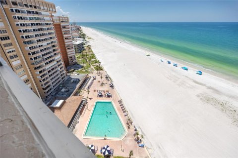 Copropriété à vendre à Redington Shores, Floride: 3 chambres, 179.95 m2 № 1856023 - photo 17
