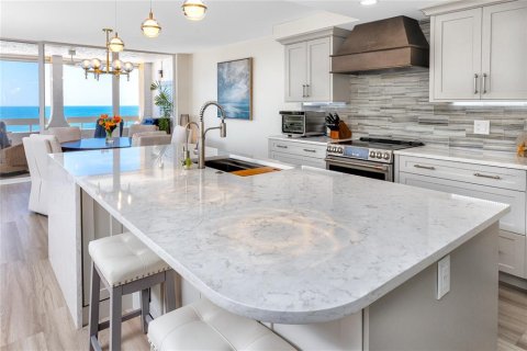 Copropriété à vendre à Redington Shores, Floride: 3 chambres, 179.95 m2 № 1856023 - photo 25