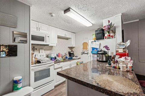 Купить виллу или дом в Брейдентон, Флорида 10 комнат, 156.08м2, № 2147828 - фото 12
