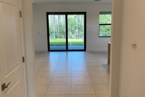 Купить виллу или дом в Стьюарт, Флорида 4 комнаты, 152.45м2, № 2088040 - фото 5