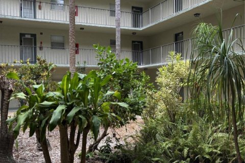 Condominio en venta en North Lauderdale, Florida, 2 dormitorios, 92.9 m2 № 1850715 - foto 10