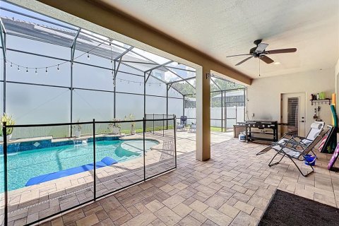 House in Orlando, Florida 5 bedrooms, 377.93 sq.m. № 1802906 - photo 6