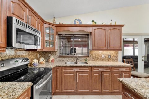 Купить виллу или дом в Хайалиа Гарденс, Флорида 3 спальни, 115.2м2, № 2029905 - фото 15