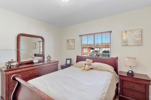 Купить виллу или дом в Хайалиа Гарденс, Флорида 3 спальни, 115.2м2, № 2029905 - фото 19