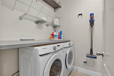 Touwnhouse à vendre à Orlando, Floride: 3 chambres, 192.31 m2 № 2347136 - photo 20