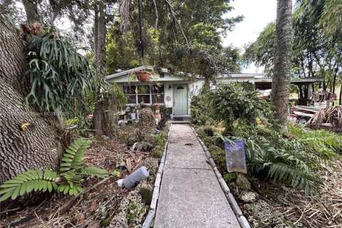 House in Homestead, Florida 3 bedrooms, 134.62 sq.m. № 1964441 - photo 1