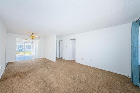 Condominio en venta en Pinellas Park, Florida, 2 dormitorios, 88.26 m2 № 1565448 - foto 7