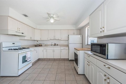 Condominio en venta en Pinellas Park, Florida, 2 dormitorios, 88.26 m2 № 1565448 - foto 15