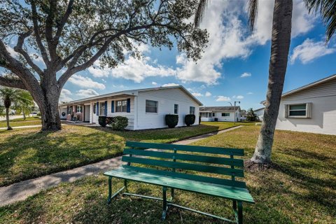 Condominio en venta en Pinellas Park, Florida, 2 dormitorios, 88.26 m2 № 1565448 - foto 3