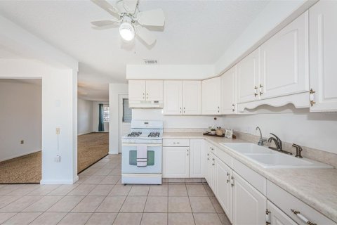 Condominio en venta en Pinellas Park, Florida, 2 dormitorios, 88.26 m2 № 1565448 - foto 17