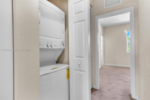 Touwnhouse à louer à Cutler Bay, Floride: 2 chambres, 135.45 m2 № 2178242 - photo 26
