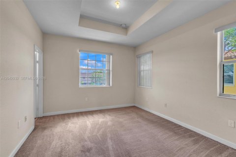 Touwnhouse à louer à Cutler Bay, Floride: 2 chambres, 135.45 m2 № 2178242 - photo 18