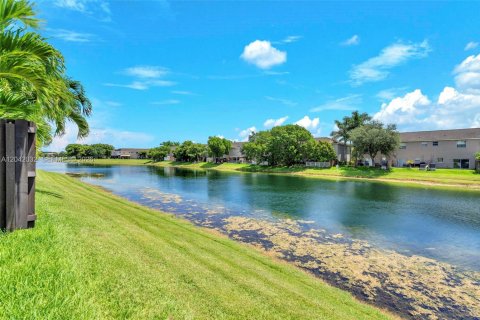 Touwnhouse à louer à Cutler Bay, Floride: 2 chambres, 135.45 m2 № 2178242 - photo 30