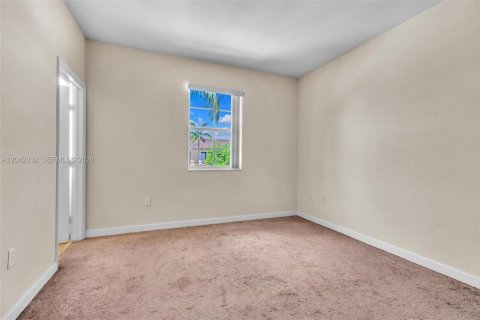 Touwnhouse à louer à Cutler Bay, Floride: 2 chambres, 135.45 m2 № 2178242 - photo 22