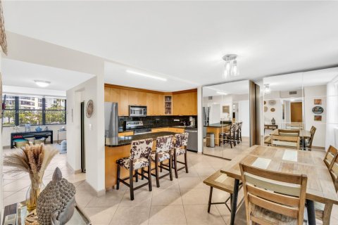 Купить кондоминиум в Авентура, Флорида 3 спальни, 129.69м2, № 1977521 - фото 5