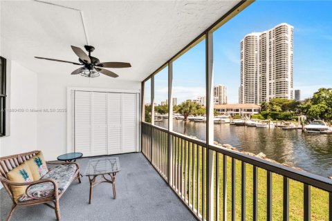 Купить кондоминиум в Авентура, Флорида 3 спальни, 129.69м2, № 1977521 - фото 15