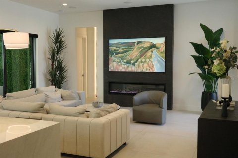 Casa en venta en Tampa, Florida, 4 dormitorios, 366.22 m2 № 1518759 - foto 10