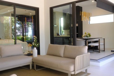 Casa en venta en Tampa, Florida, 4 dormitorios, 366.22 m2 № 1518759 - foto 28