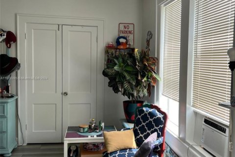 Copropriété à vendre à Miami Beach, Floride: 30.66 m2 № 2021549 - photo 11