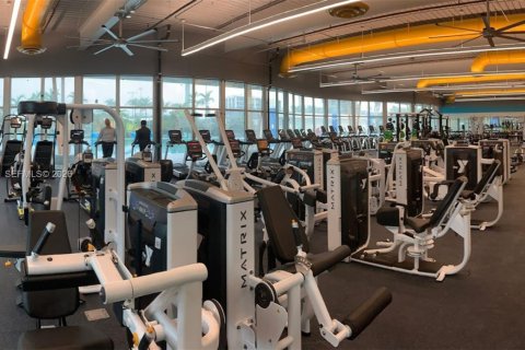 Condo in Hallandale Beach, Florida, 1 bedroom  № 2029420 - photo 23