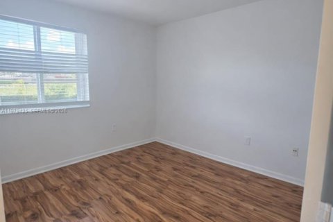 Copropriété à louer à Miami, Floride: 3 chambres, 104.05 m2 № 2046055 - photo 19