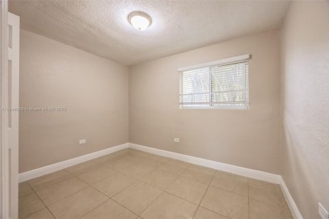 Casa en venta en Miramar, Florida, 4 dormitorios, 181.16 m2 № 1846106 - foto 8