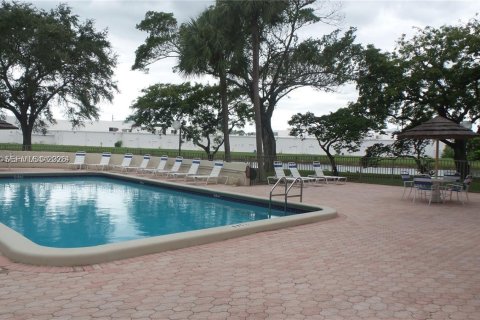 Copropriété à louer à Pompano Beach, Floride: 2 chambres, 102.19 m2 № 2072649 - photo 24