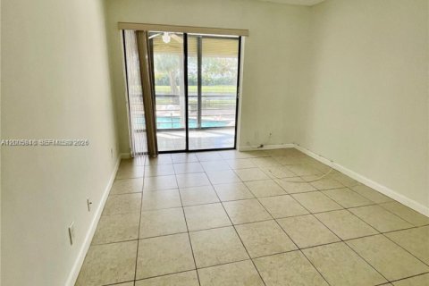 Copropriété à louer à Pompano Beach, Floride: 2 chambres, 102.19 m2 № 2072649 - photo 12