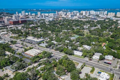 Commercial property in Sarasota, Florida 8 bedrooms, 95.41 sq.m. № 1785911 - photo 11