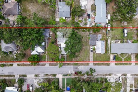 Commercial property in Sarasota, Florida 8 bedrooms, 95.41 sq.m. № 1785911 - photo 2