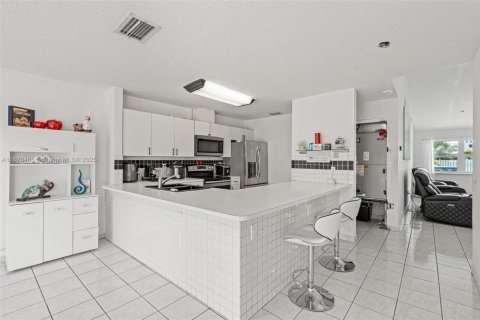 Villa ou maison à vendre à Homestead, Floride: 3 chambres, 124.58 m2 № 1895964 - photo 10