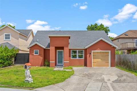 Villa ou maison à vendre à Homestead, Floride: 3 chambres, 124.58 m2 № 1895964 - photo 1